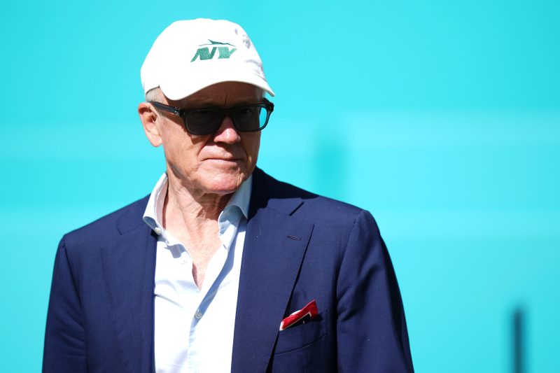 Jets owner takes aim at Justin Fields amidst team’s struggles Jets owner takes aim at Justin Fields amidst team’s struggles