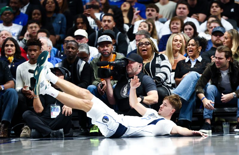 Cooper Flagg struggled in his NBA debut. And that’s OK. Cooper Flagg struggled in his NBA debut. And that’s OK.