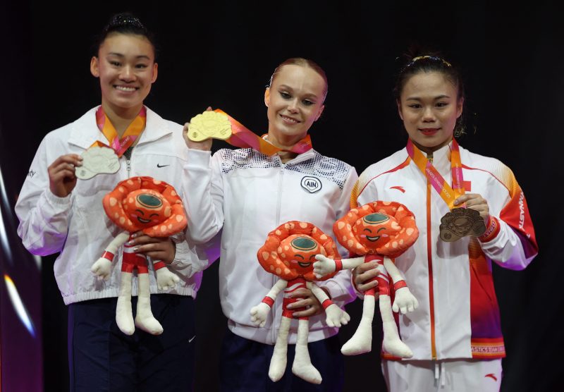 Leanne Wong wins all-around silver, extending US medals streak Leanne Wong wins all-around silver, extending US medals streak
