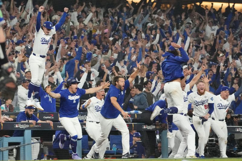 Instant classic: Dodgers’ 18-inning win is one for the ages Instant classic: Dodgers’ 18-inning win is one for the ages