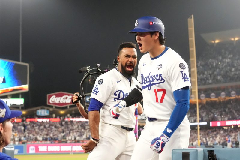 World Series live updates: Dodgers, Jays regroup after epic Game 3 World Series live updates: Dodgers, Jays regroup after epic Game 3