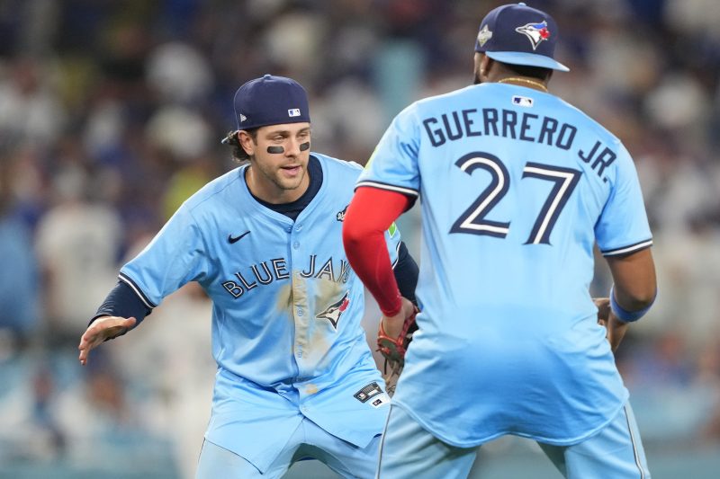 Blue Jays slug back to even World Series with emphatic Game 4 win Blue Jays slug back to even World Series with emphatic Game 4 win