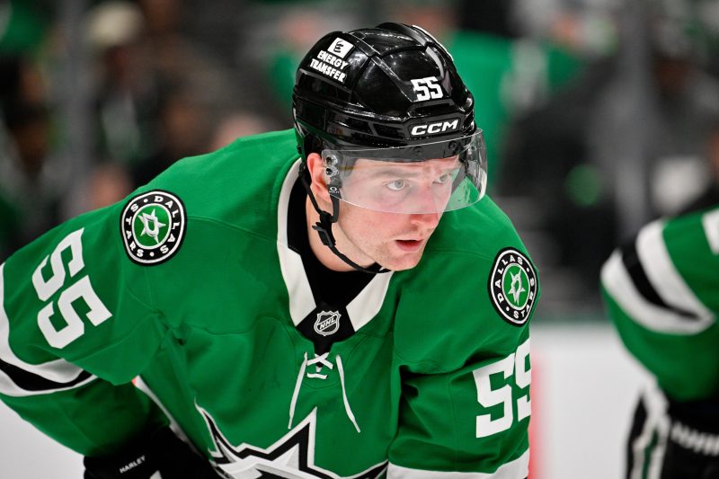 NHL tracker: Stars defenseman lands lucrative eight-year extension NHL tracker: Stars defenseman lands lucrative eight-year extension